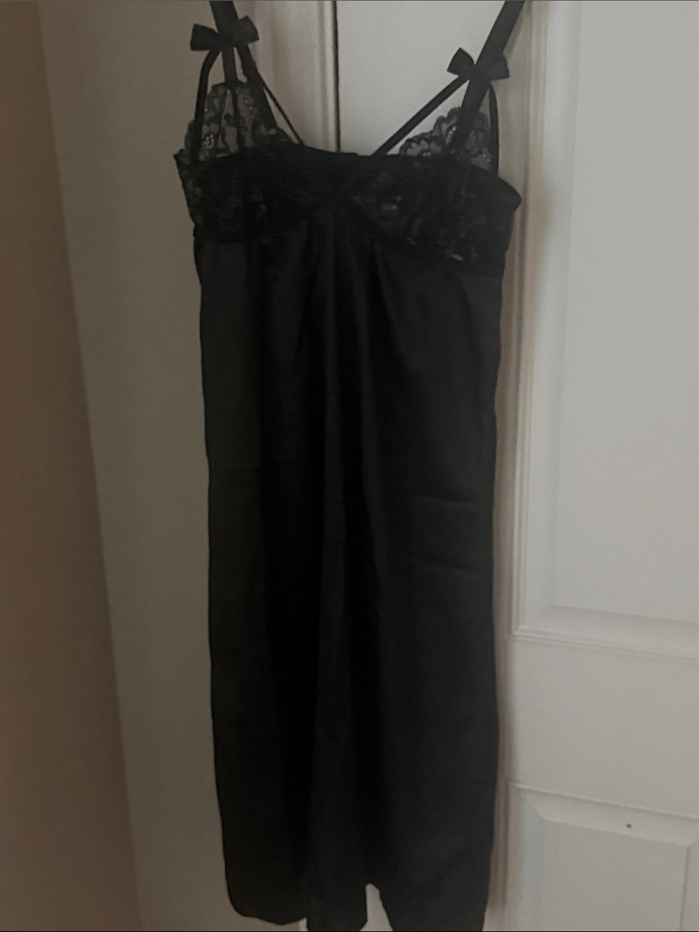 Elegant Moments Black Lace-Trim Slip Chemise size M